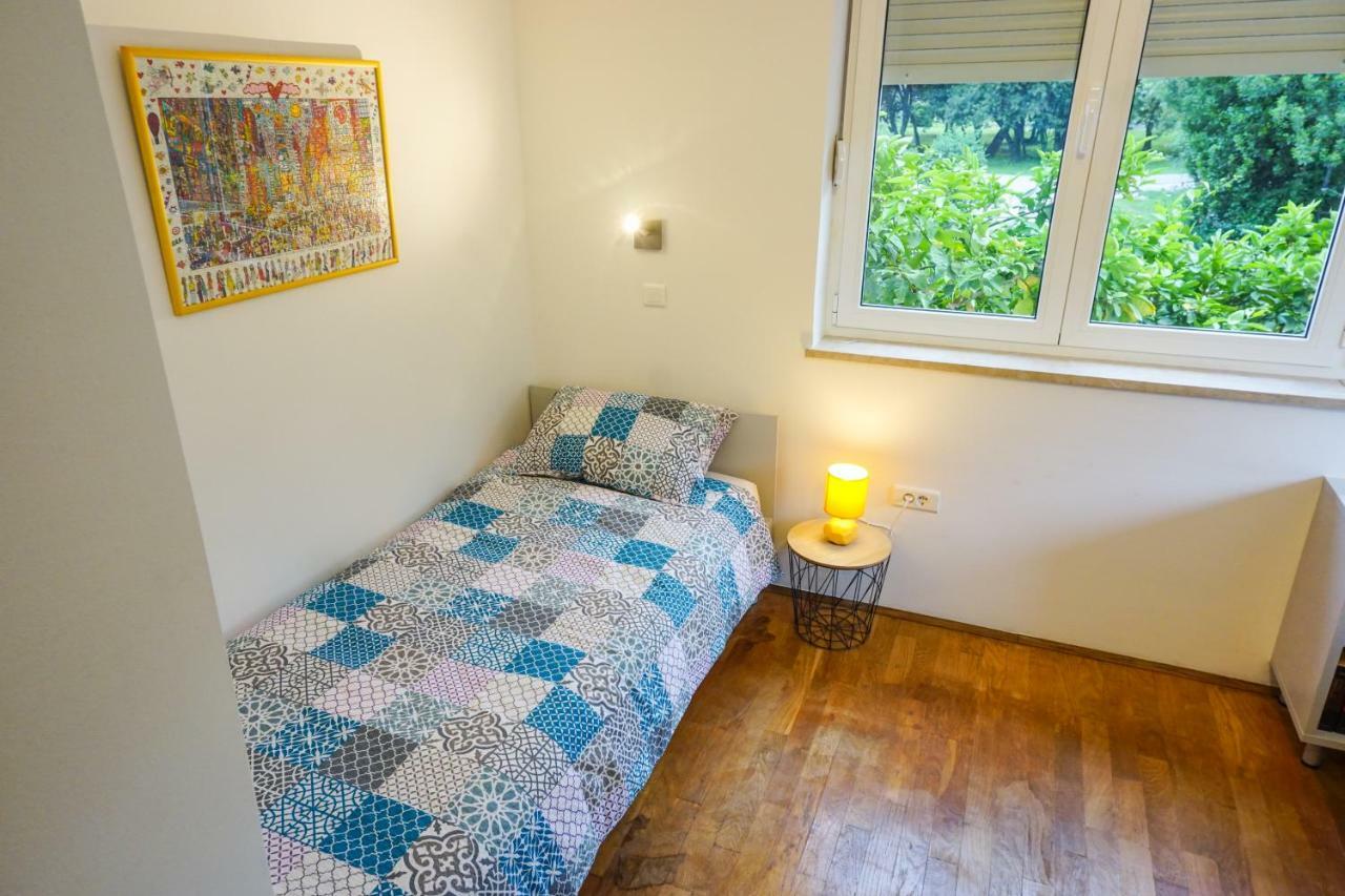 Apartament Gru *